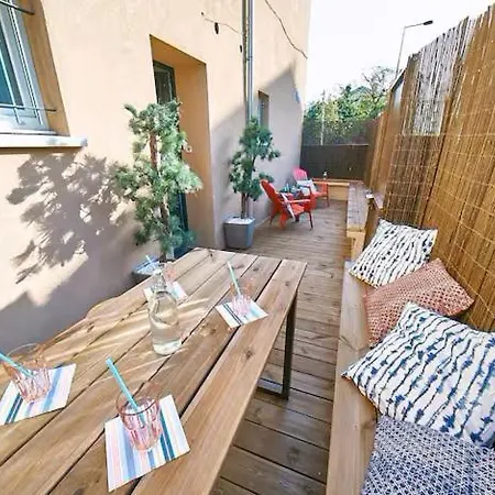 Le Globe Trotter, 8 Pers, Gratte Ciel-terrasse Villeurbanne