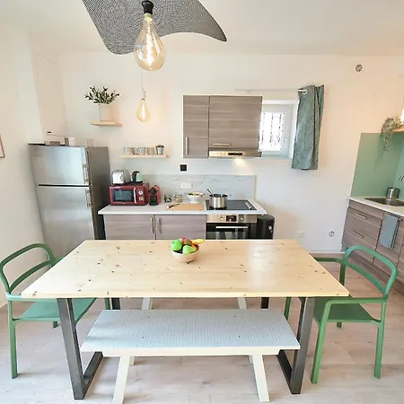 Le Globe Trotter, 8 Pers, Gratte Ciel-terrasse Apartment *